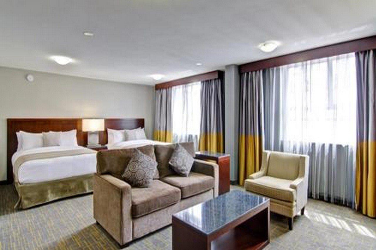 Doubletree By Hilton - Kamloops Hotel Екстериор снимка